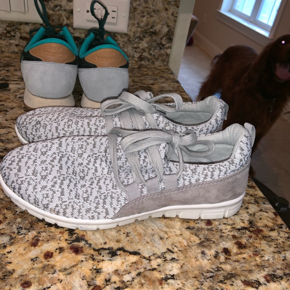 Mia Brand Tennis Shoes!
